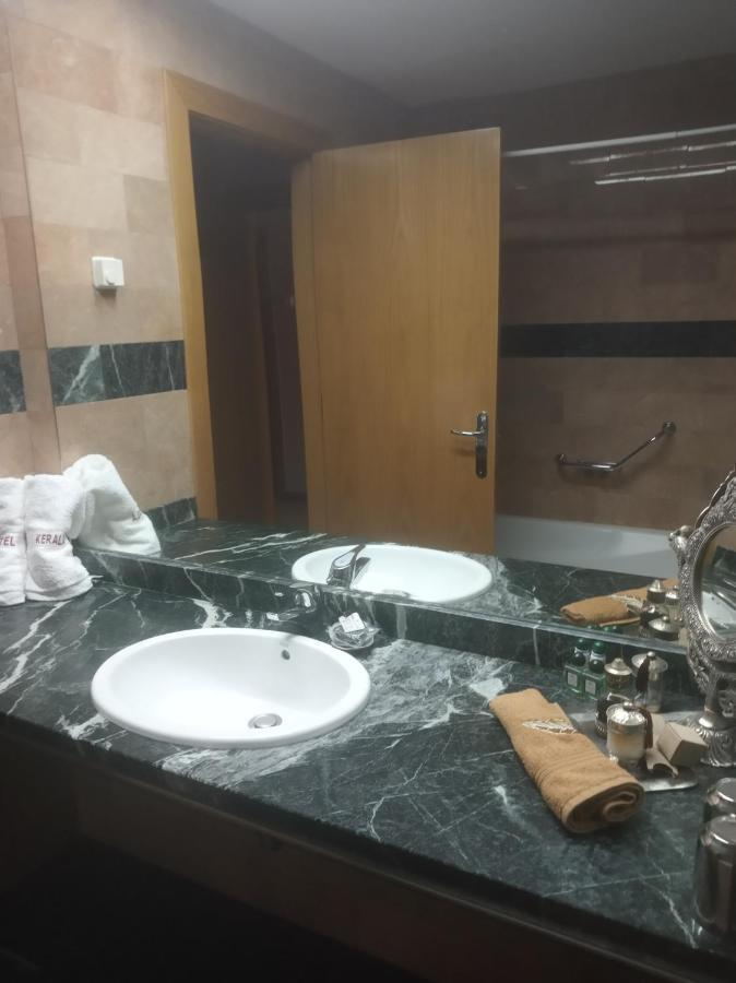 Hotel Kerala Сан-Эстебан-де-Правия Экстерьер фото